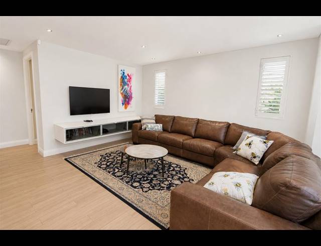 4 BEDROOM HOUSE FOR SALE IN SENDERWOOD